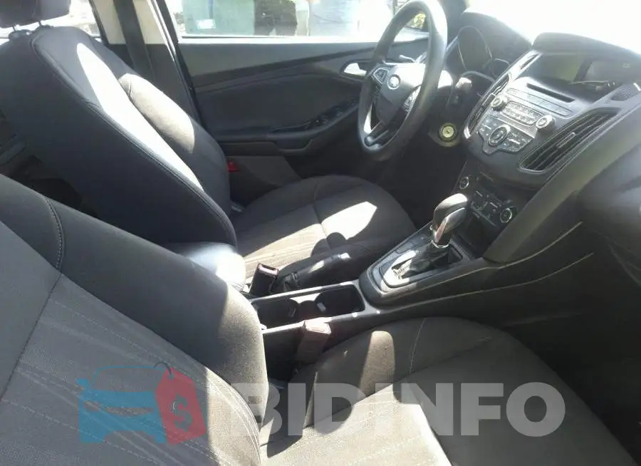 1FADP3FE4HL273038 Photo# 5