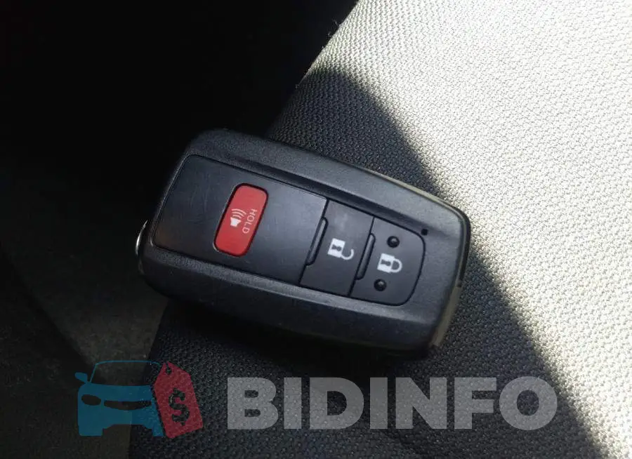 JTND4MBE2N3150408 Photo# 11
