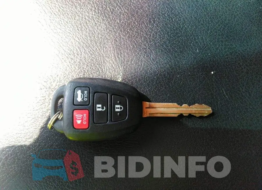 4T1BF1FK3HU792151 Photo# 11
