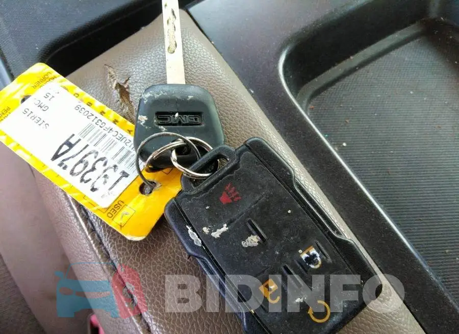 3GTU2UEC4FG312039 Photo# 11