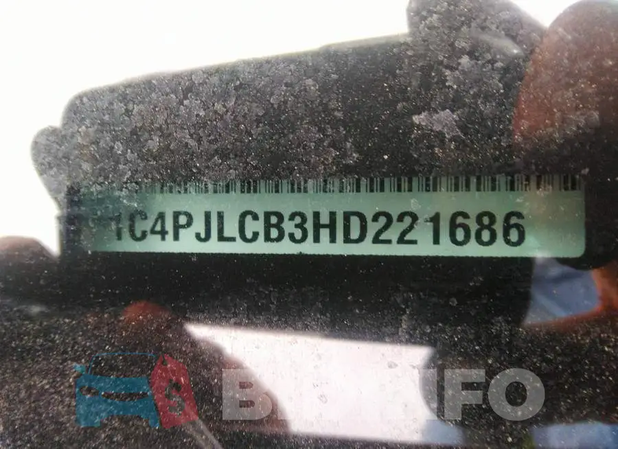 1C4PJLCB3HD221686 Photo# 9