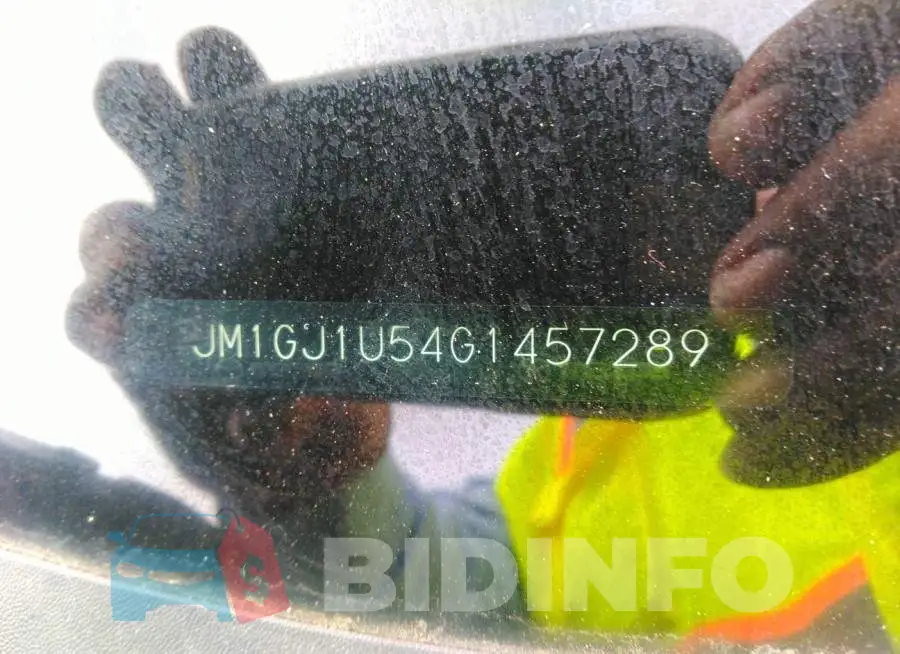 JM1GJ1U54G1457289 Photo# 9