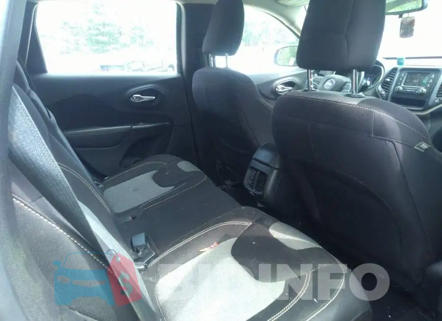 1C4PJMAB8FW653524 Photo# 8