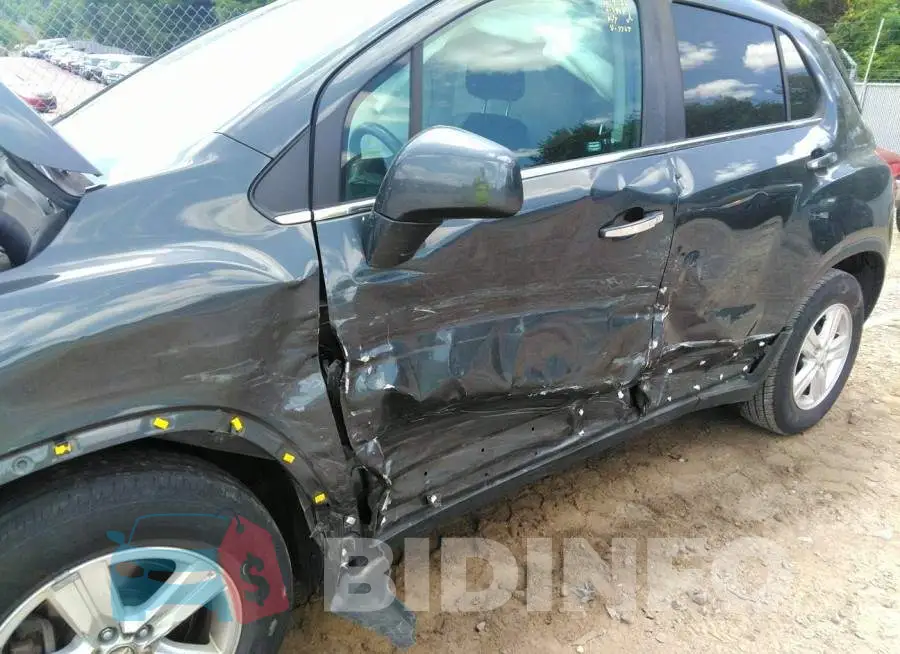 KL7CJLSB4HB217767 Photo# 6