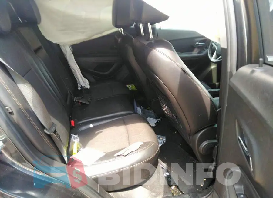 KL7CJLSB4HB217767 Photo# 8