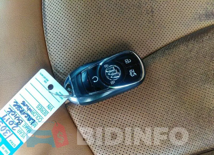 1G4ZR5SS7HU176312 Photo# 11