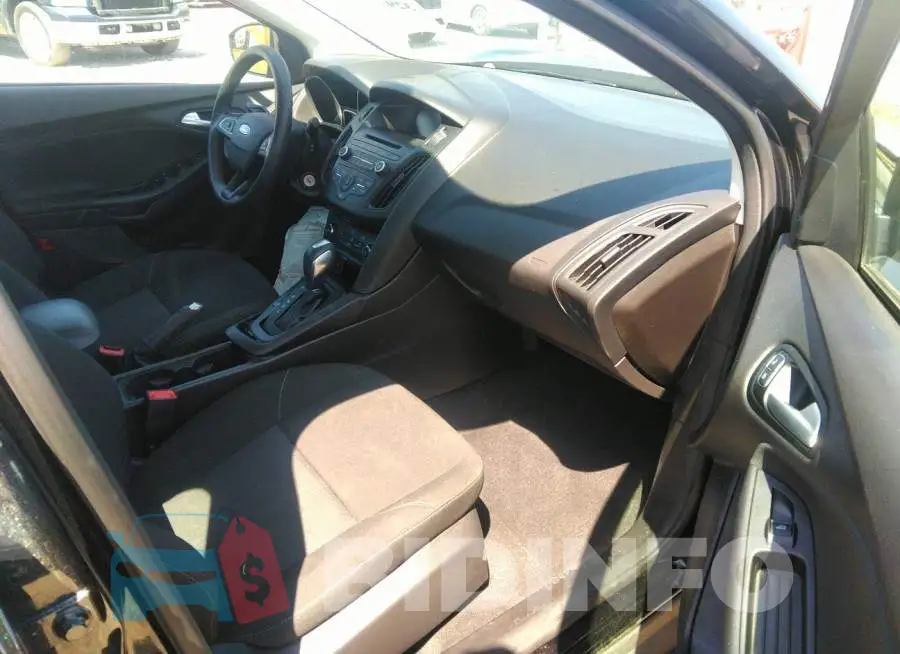 1FADP3F22FL260467 Photo# 5
