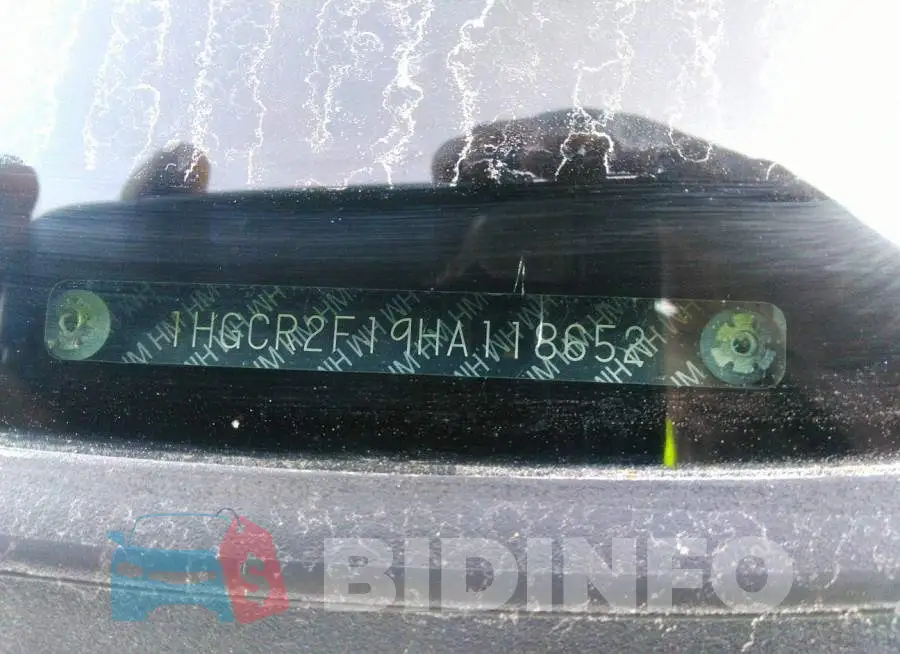 1HGCR2F19HA118652 Photo# 9