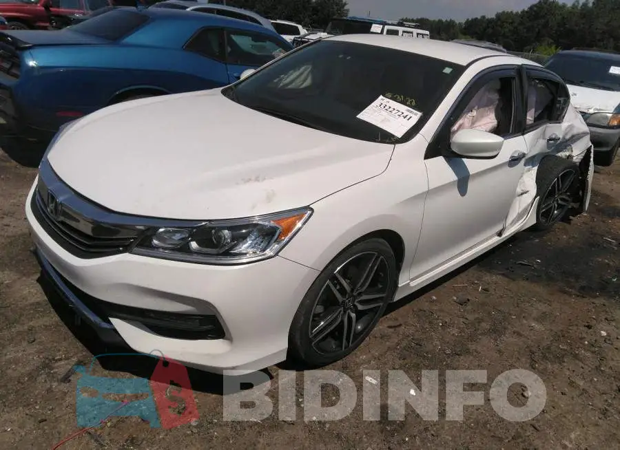 1HGCR2F58GA150851 Photo# 2