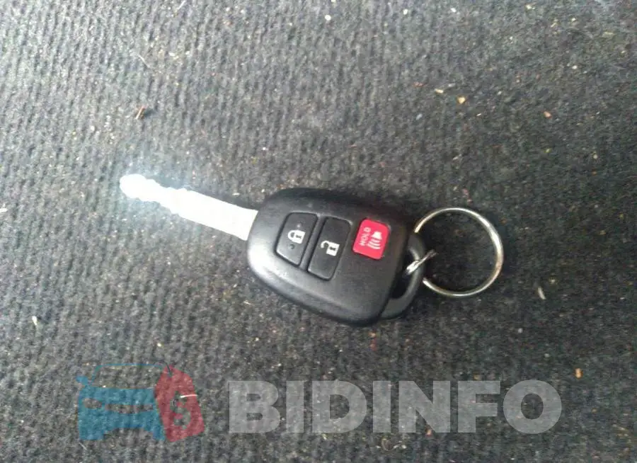 JTMZFREV9GD091819 Photo# 11