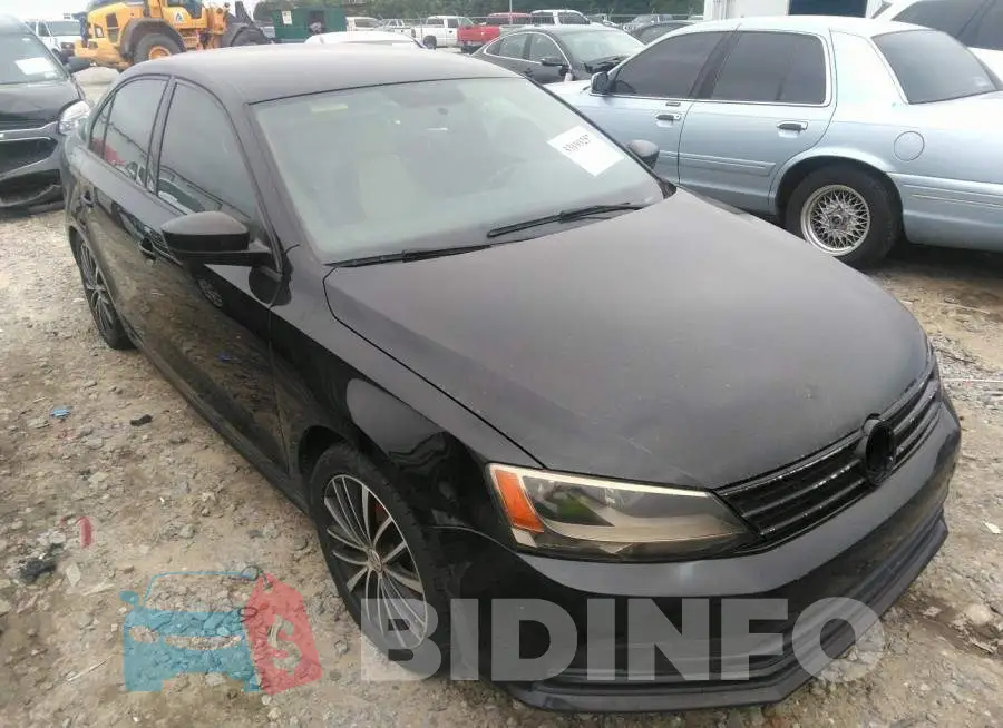 3VWB17AJ8GM279711 Photo# 1