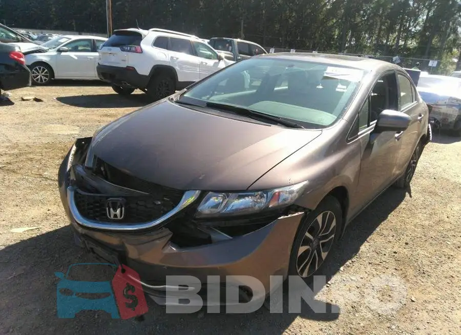 2HGFB2F84FH530586 Photo# 2