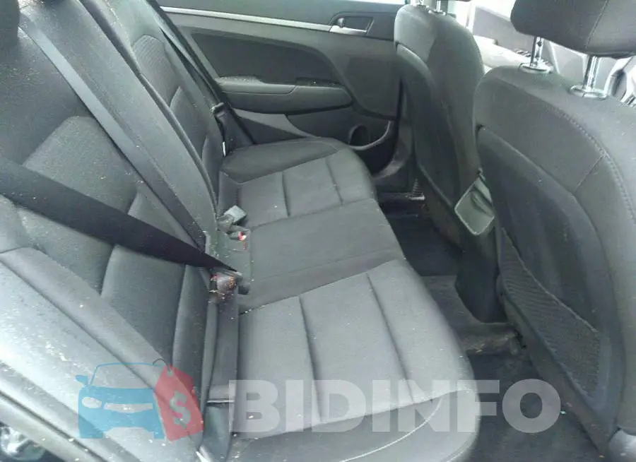 5NPD84LF0HH185196 Photo# 8