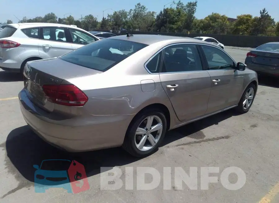 1VWBS7A33FC023734 Photo# 4