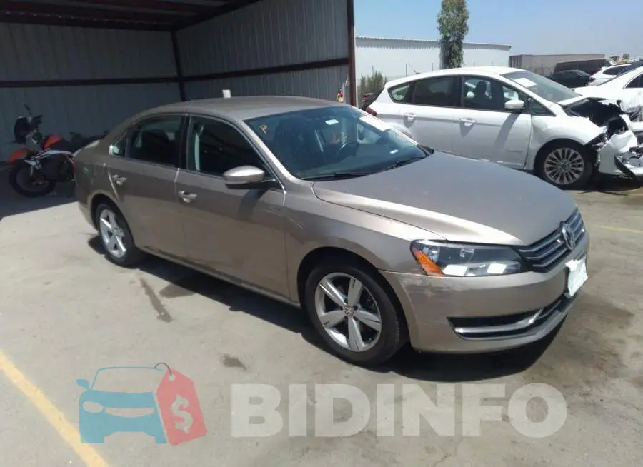 1VWBS7A33FC023734 Photo# 1