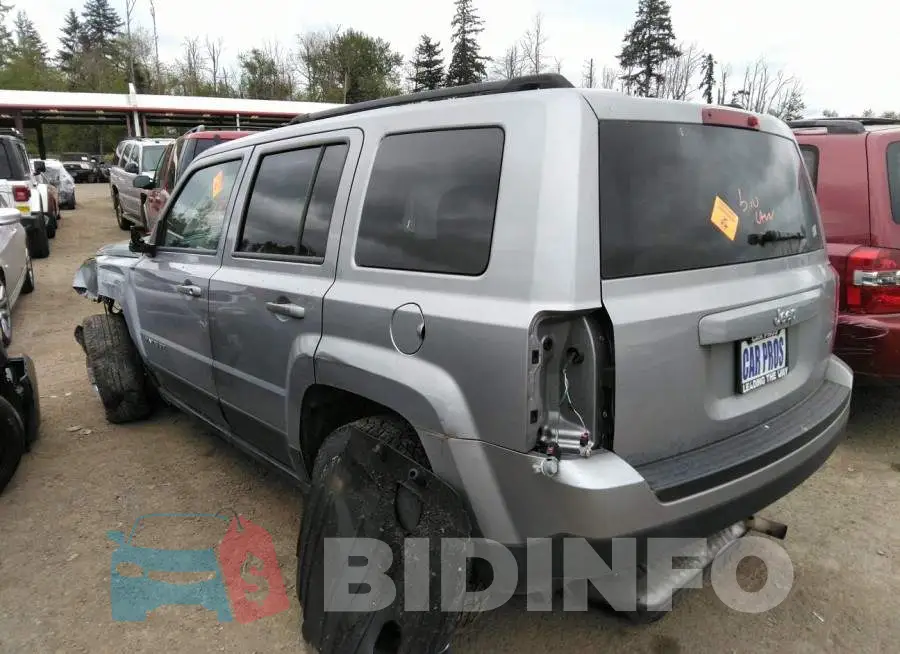 1C4NJPFA6GD722295 Photo# 3