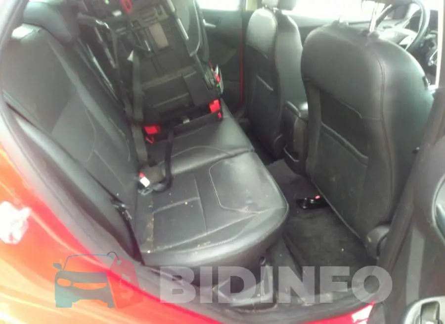 1FADP3F24FL308373 Photo# 8