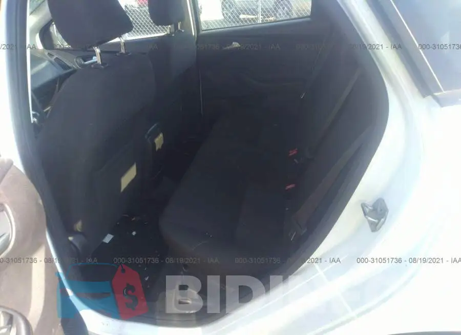 1FADP3K28FL223882 Photo# 8