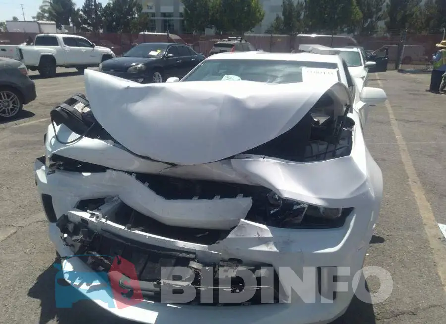 1G1FB1RX1J0182019 Photo# 6