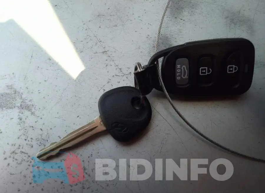 5NPD84LF1JH300765 Photo# 11