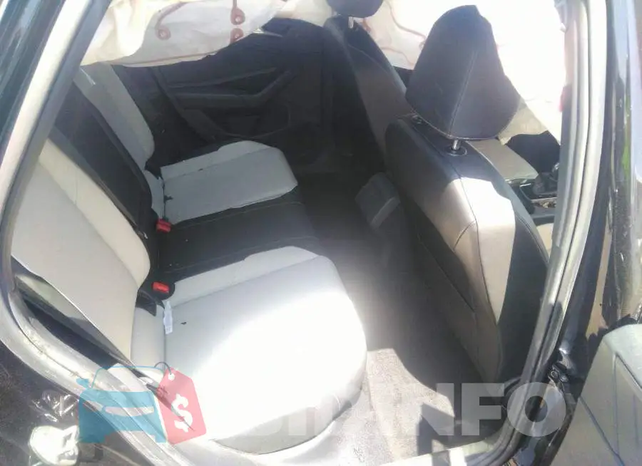 3VWC57BU4KM043793 Photo# 8