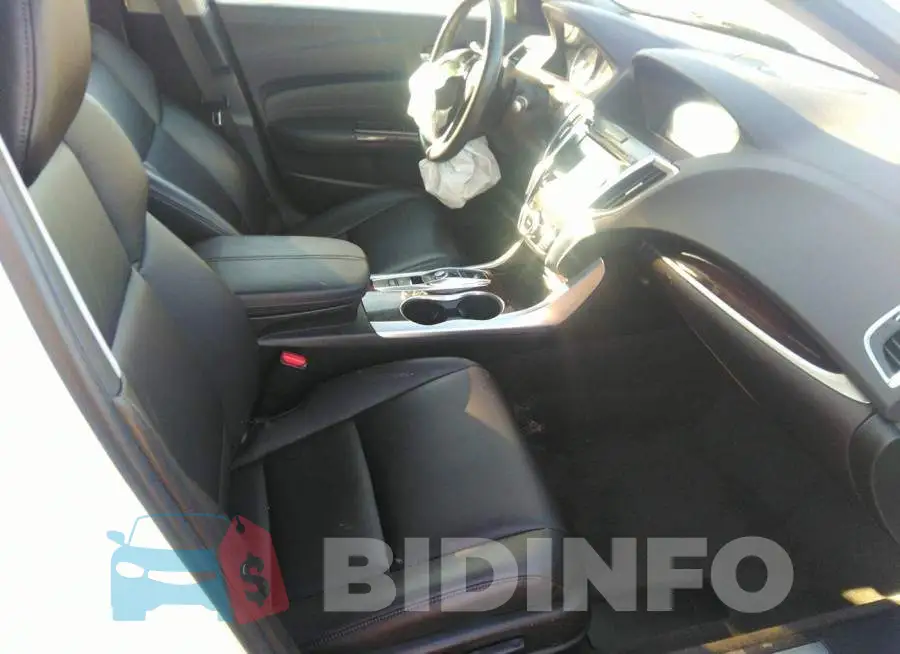 19UUB2F36FA016717 Photo# 5