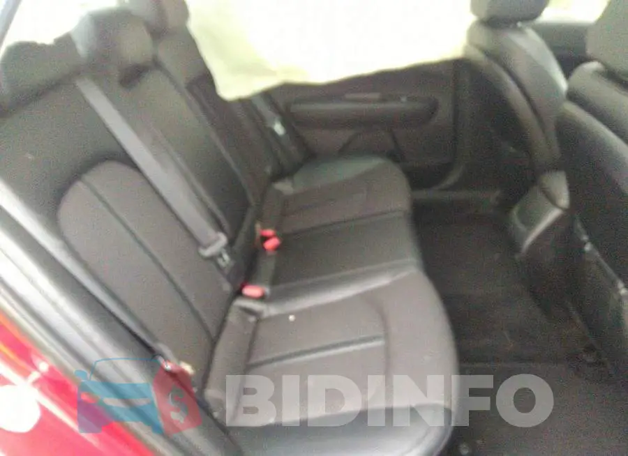 5XXGT4L32JG237494 Photo# 8