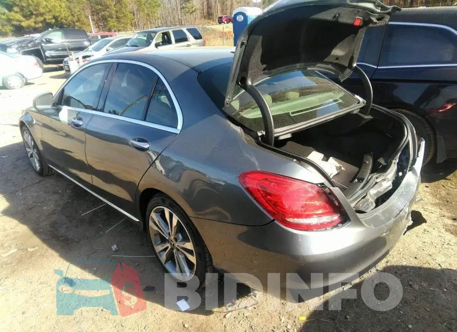55SWF4JB3JU261026 Photo# 3