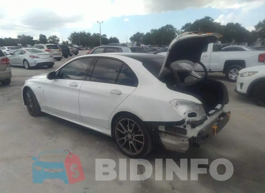 55SWF6EB1GU140784 Photo# 3