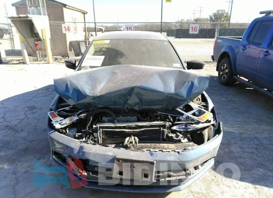 3VW267AJ5GM285015 Photo# 6