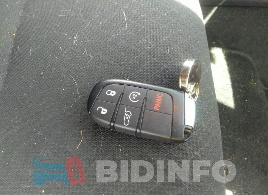 1C4RJEAG9KC597826 Photo# 11