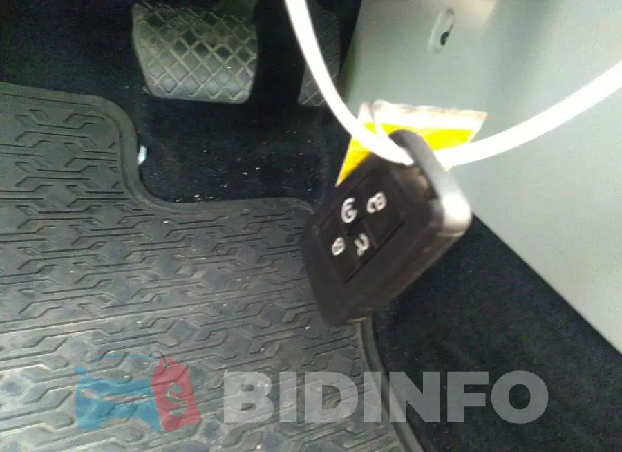 3VWC57BU2MM042242 Photo# 11
