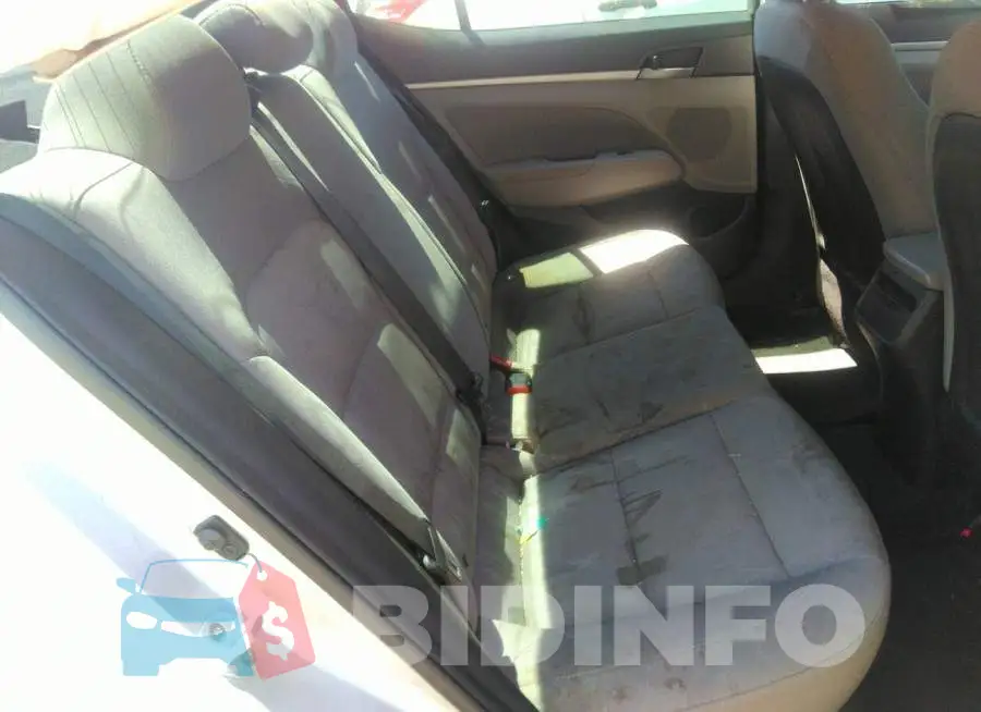5NPD84LF6HH124807 Photo# 8