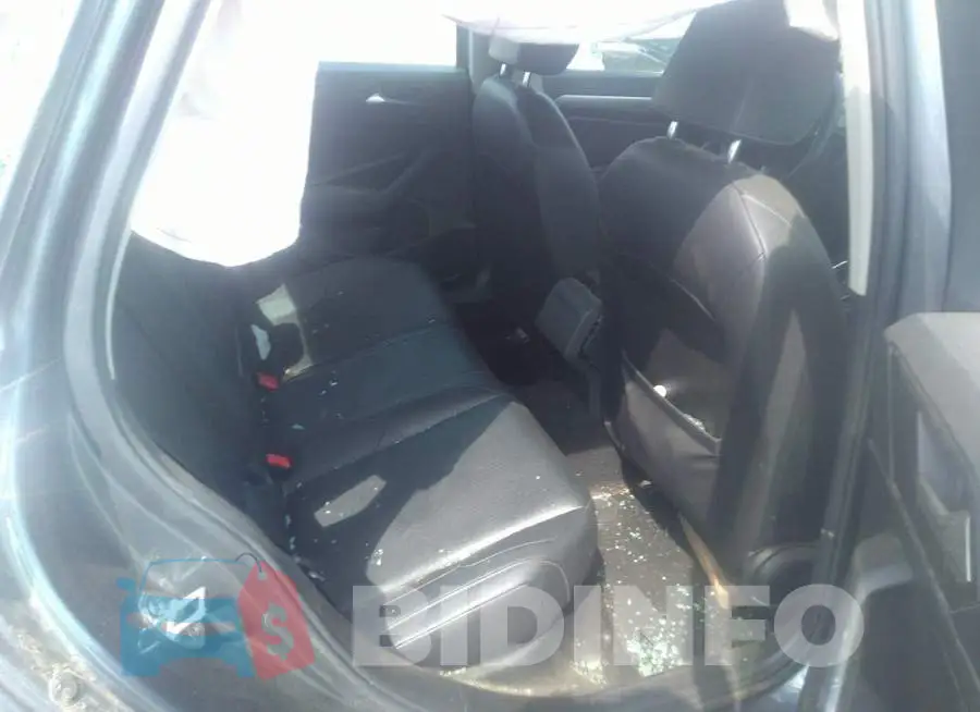 3VWCB7BU9KM131327 Photo# 8