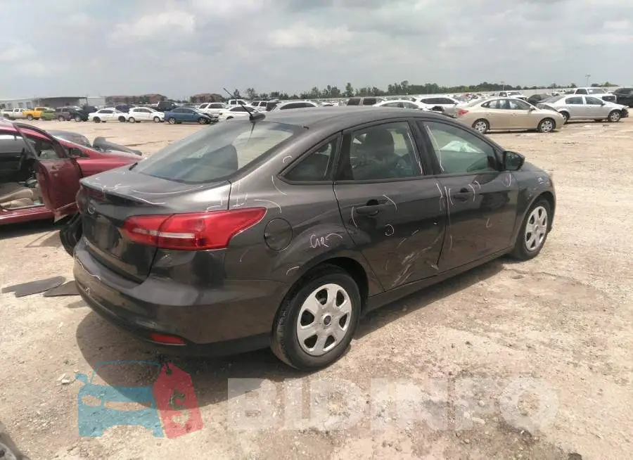 1FADP3E26HL210417 Photo# 4