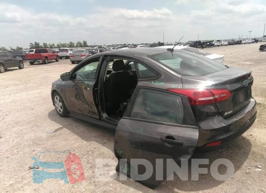 1FADP3E26HL210417 Photo# 3