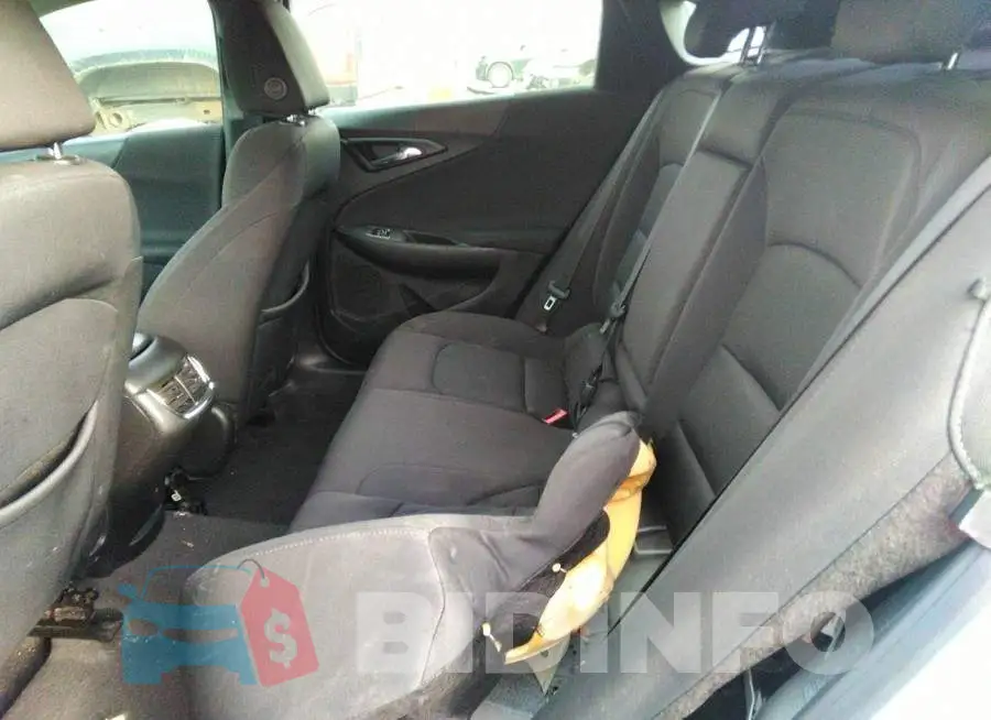 1G1ZD5ST7KF111993 Photo# 8