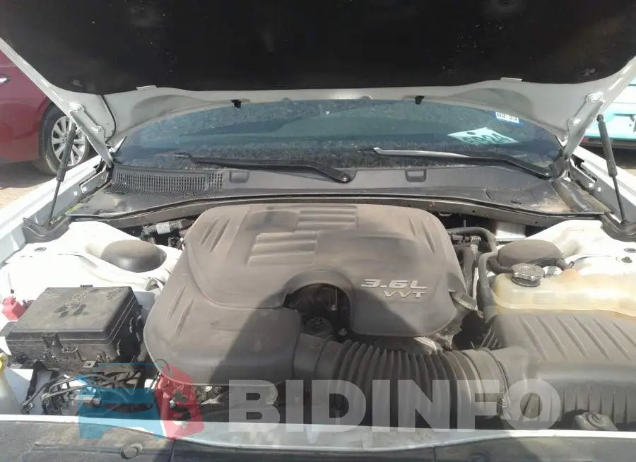 2C3CDXBG8KH700100 Photo# 10