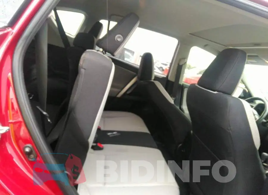 JTMWFREVXJD116687 Photo# 8