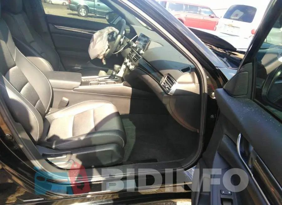 1HGCV1F35MA102644 Photo# 5