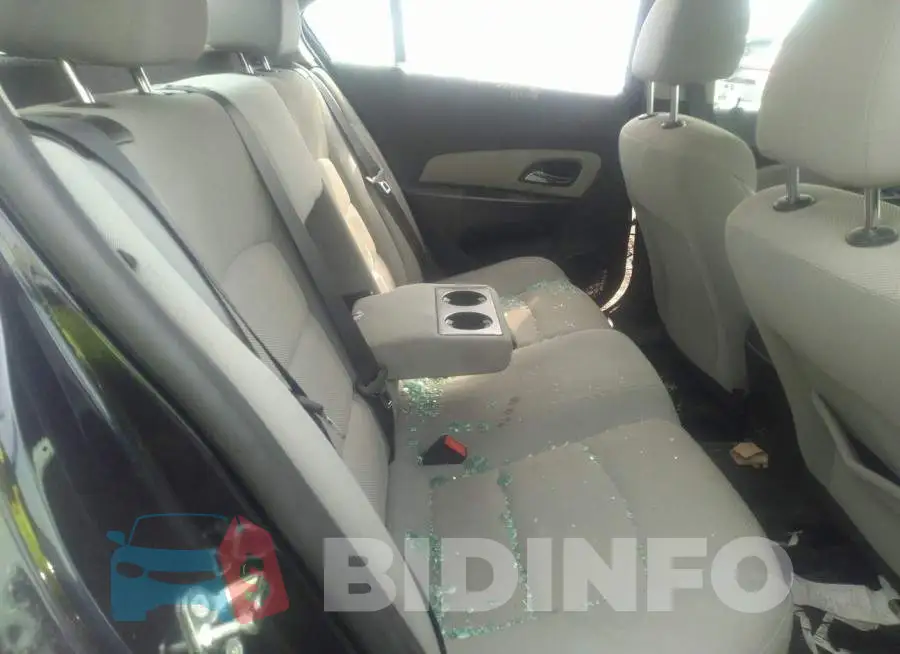 1G1PE5SB3G7112572 Photo# 8