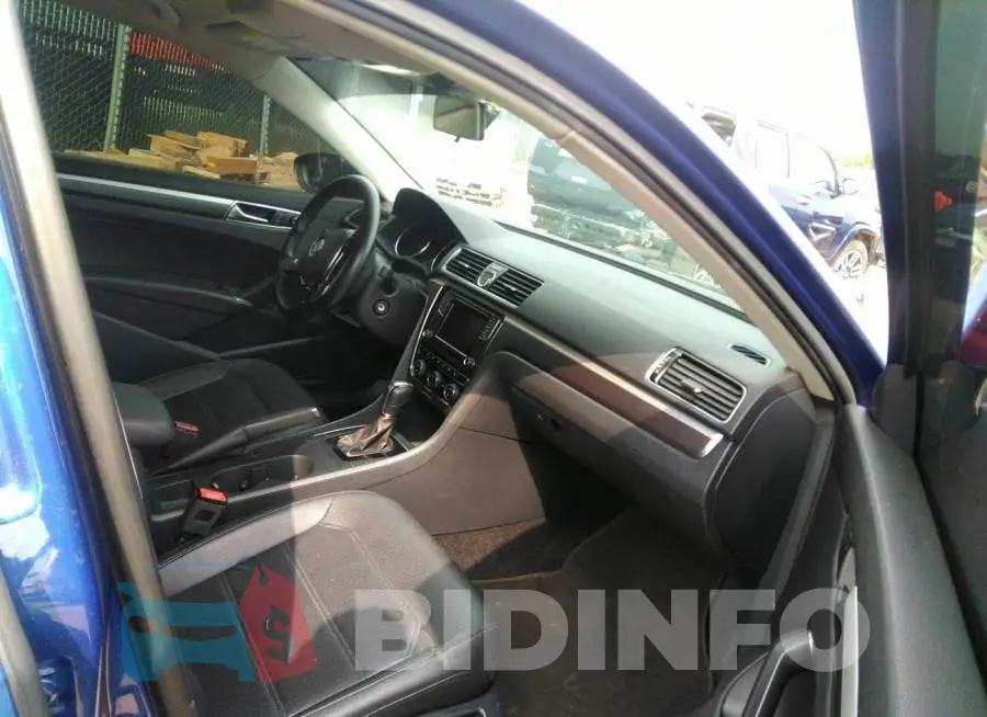 1VWDT7A37HC041968 Photo# 5
