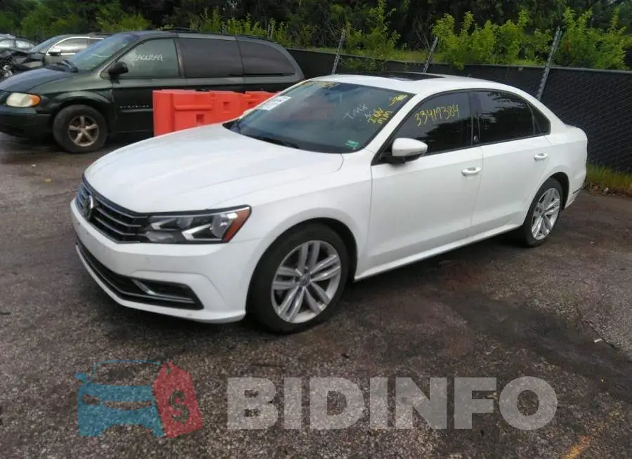 1VWLA7A36KC004421 Photo# 2