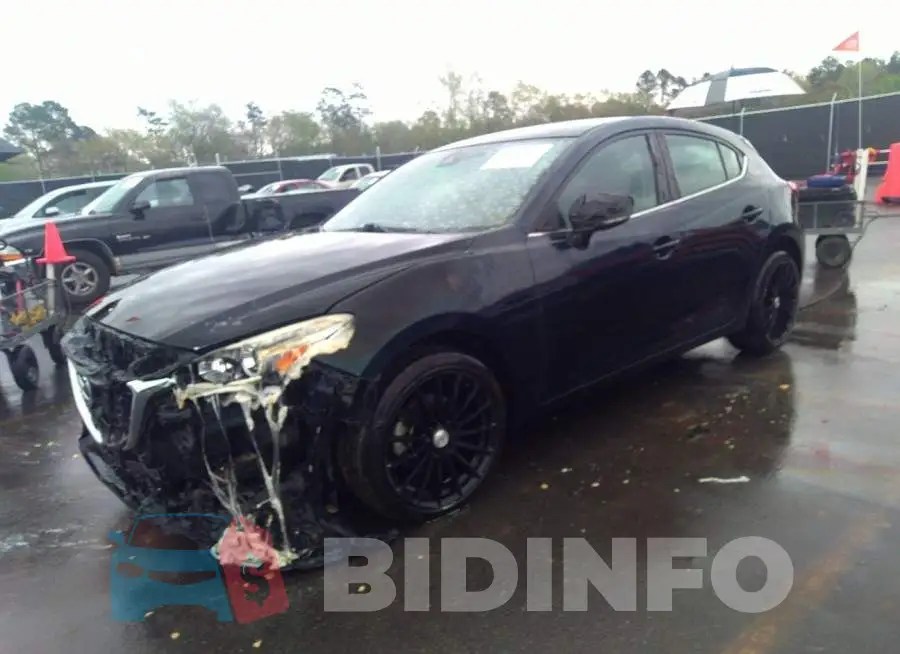 3MZBN1L32JM213825 Photo# 2