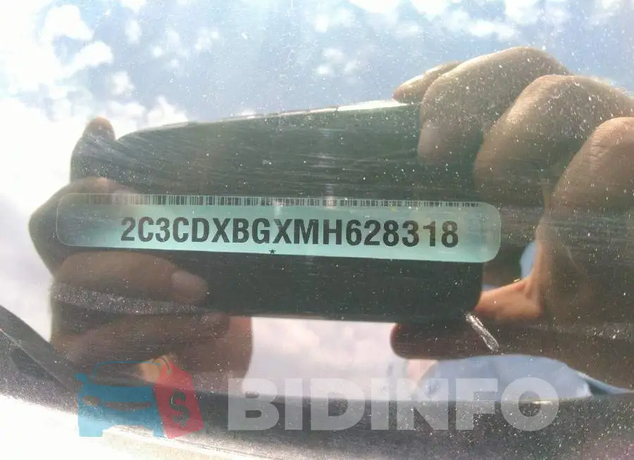2C3CDXBGXMH628318 Photo# 9