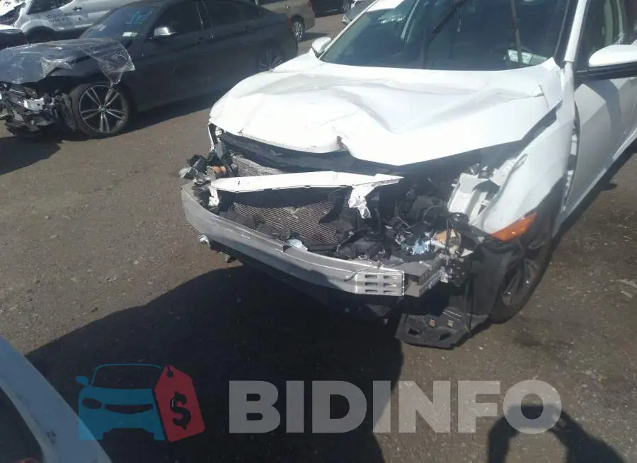 19XFC1F38HE207229 Photo# 6