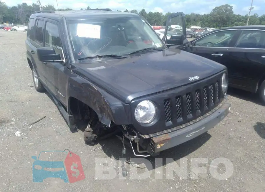 1C4NJRFB5FD155631 Photo# 6