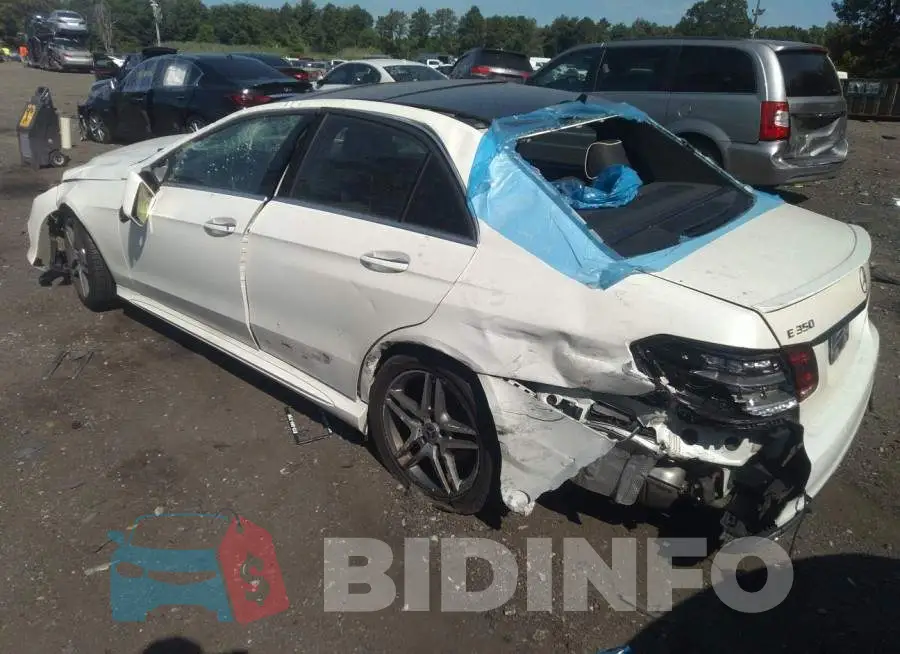 WDDHF8JB4FB128633 Photo# 3