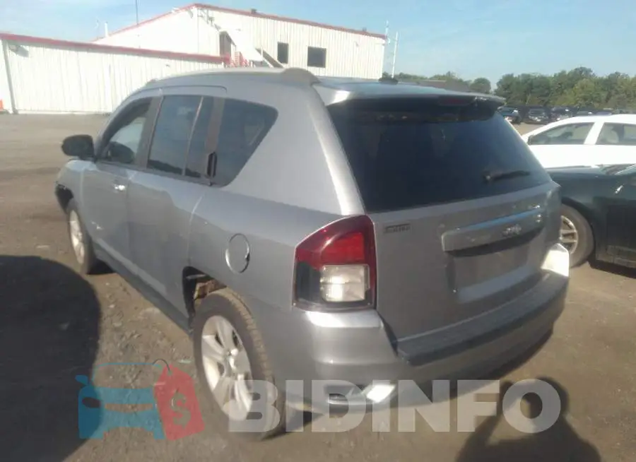 1C4NJCBA8GD665015 Photo# 3