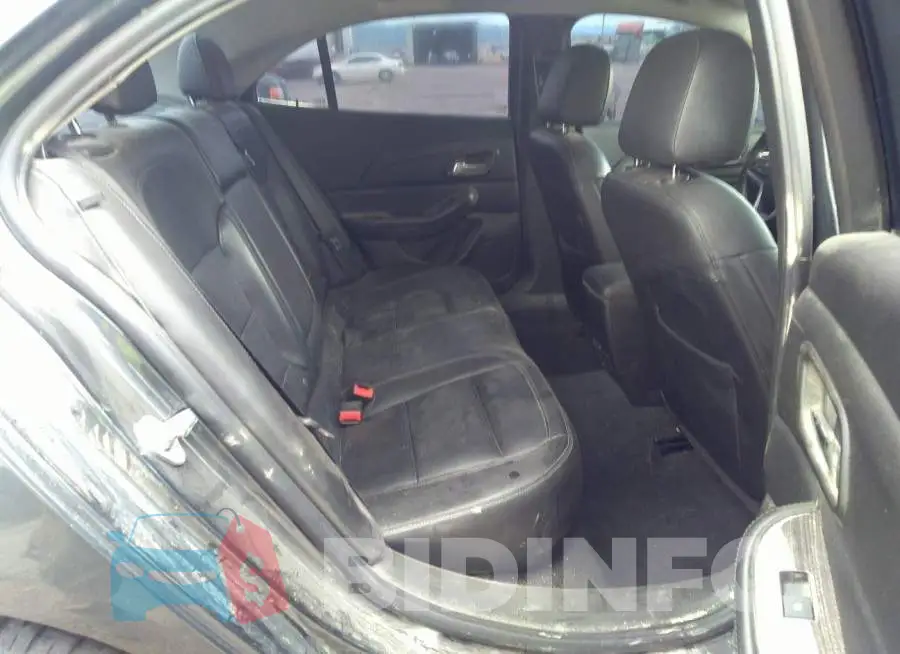 1G11E5SX4FF271719 Photo# 8